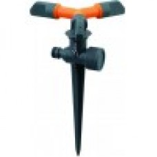 THREE ARM SPRINKLER WITH PLASTIC SPIKE
